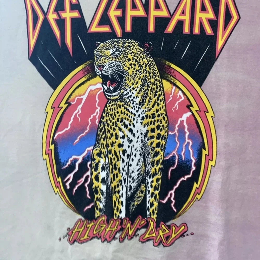 Def Leppard  High ‘N Dry Sz Large Excellent Used Condition, Laundered T Shirt - Picture 4 of 9